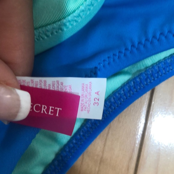 VICTORIA SECRET SWIM! - Picture 2 of 4